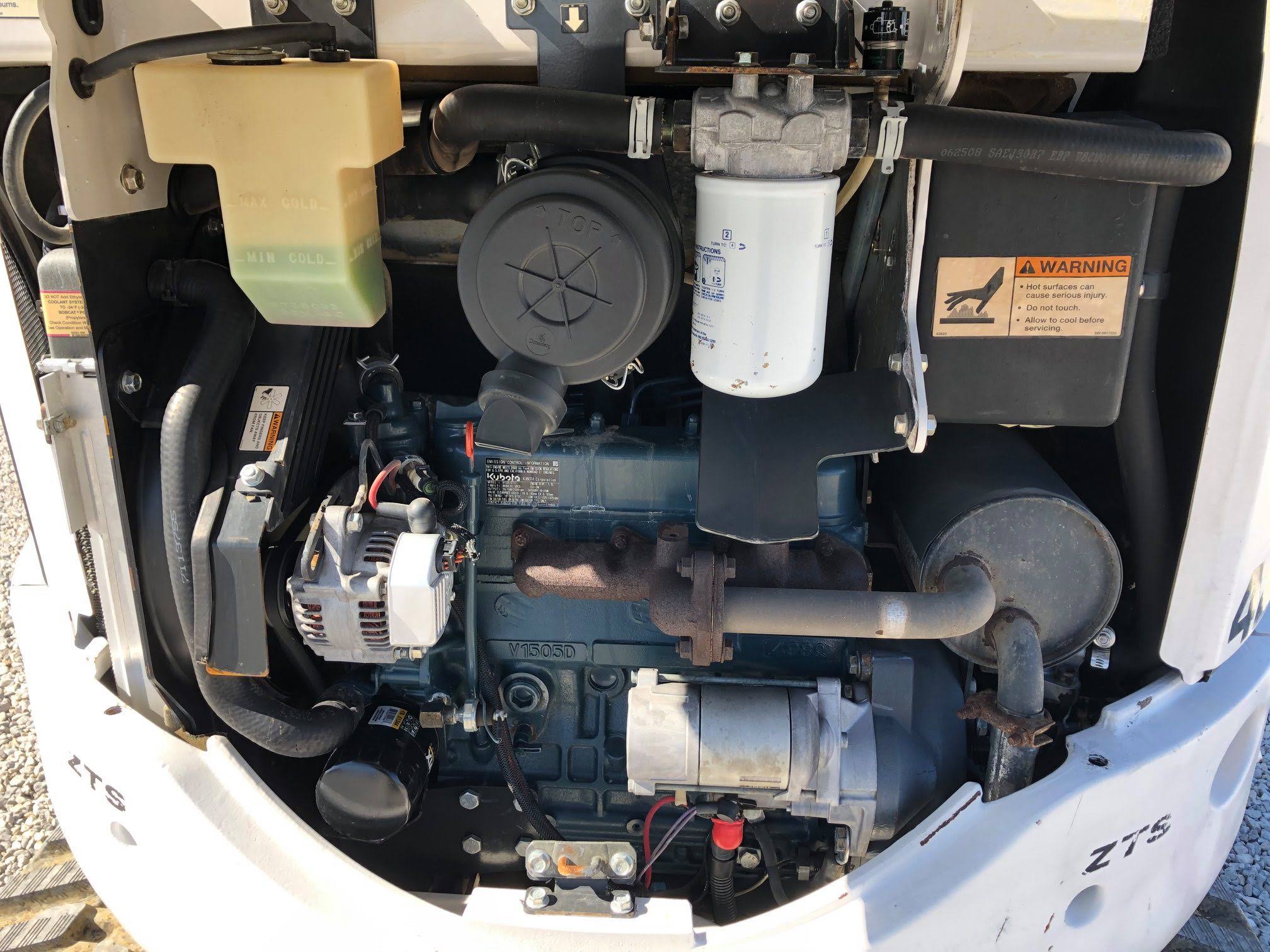 Bobcat 425G, (2008), 2095 heures, 2.7T + 4 Godets – occasion