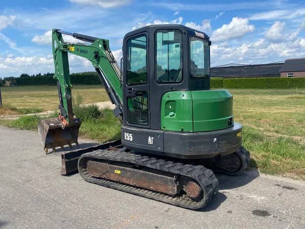 Bobcat E55, (2012), 2881 heures, 5.7T + 3 Godets – occasion