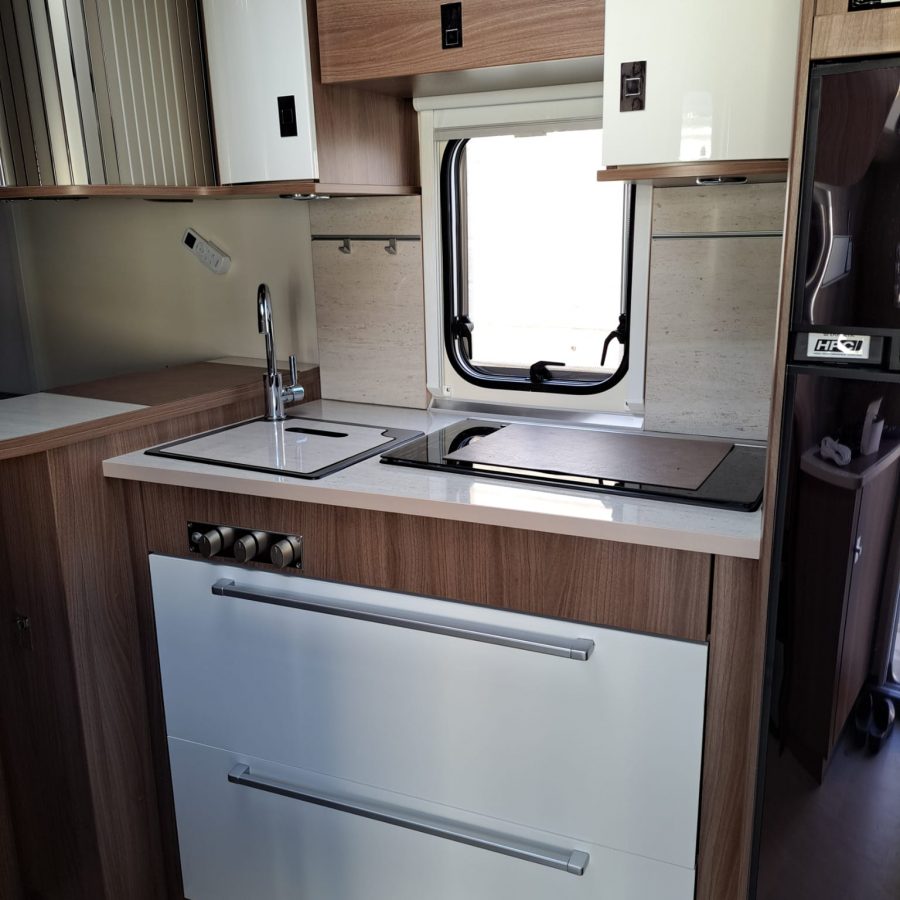 Caravane Bürstner Averso Top 2016 simple essieu 2 places occasion