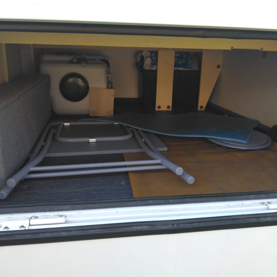 Caravane Caravelair 2022 – 4 couchages – Simple essieu – 5.9m occasion