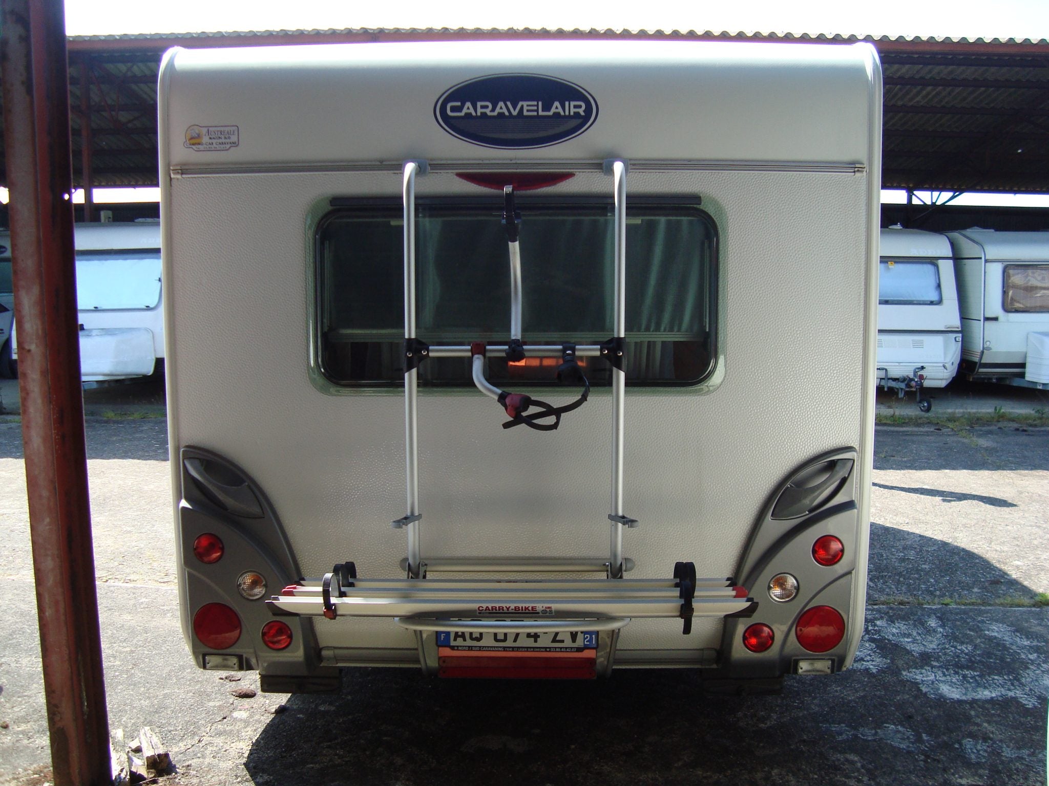 Caravane Caravelair Ambiance 2010 – 4 couchages – 6 m – Simple essieu – Bon état avec Moover occasion