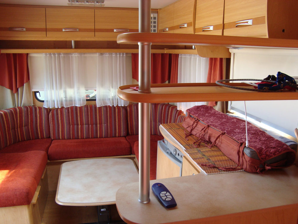 Caravane Caravelair Ambiance 2010 – 4 couchages – 6 m – Simple essieu – Bon état avec Moover occasion