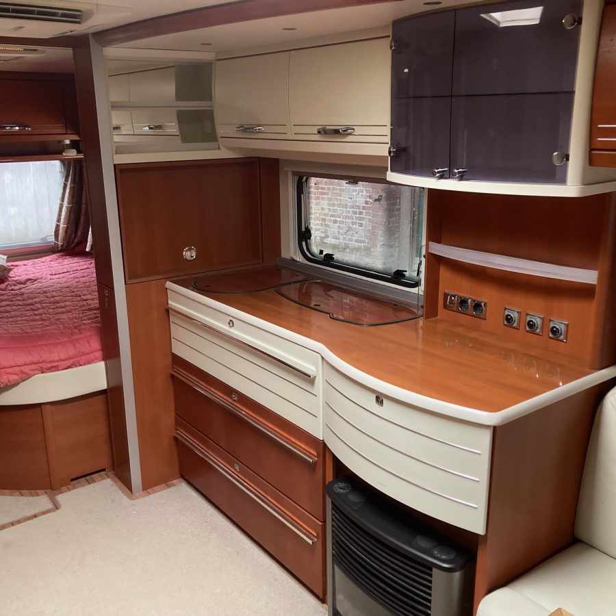 Caravane Tabbert Puccini 570 SHTD 2012 double essieux 4 places avec douche occasion