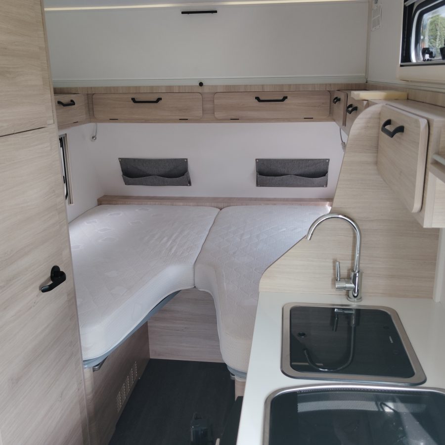 Caravane Trigano Silver Trend 442 2023 – Surbaissée – 3 couchages – Simple essieu -occasion