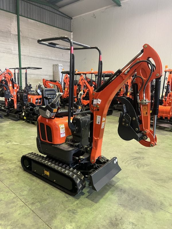 Excavatrice 1200 kg Moteur Kubota 3 Cylindres avec Chenilles Rétractables 74 cm neuve