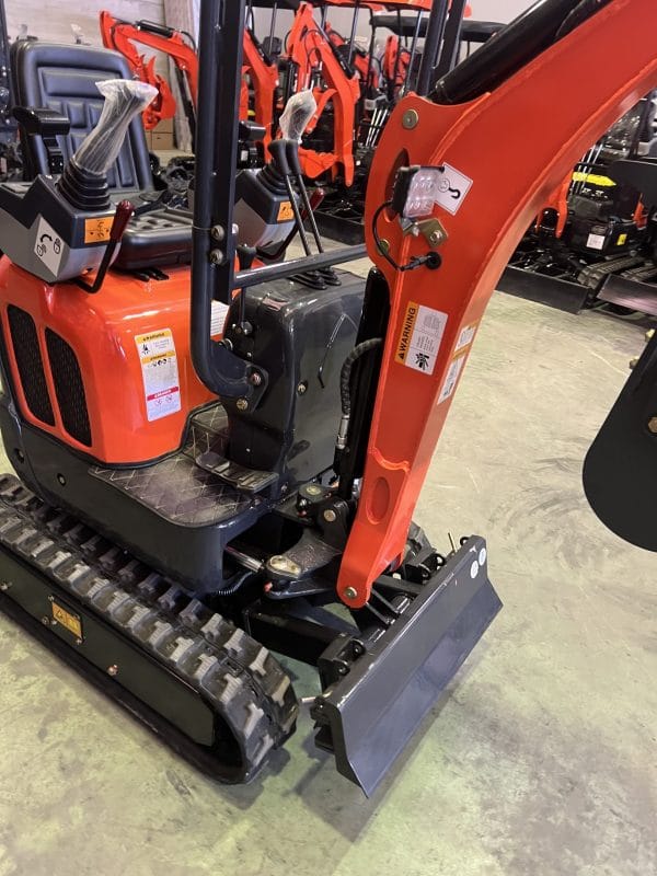 Excavatrice 1200 kg Moteur Kubota 3 Cylindres avec Chenilles Rétractables 74 cm neuve