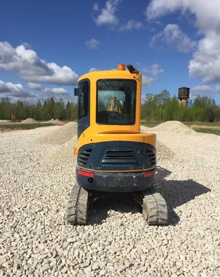 Hyundai Robex 27Z-9, (2011), 5800 heures, 2.8T – occasion