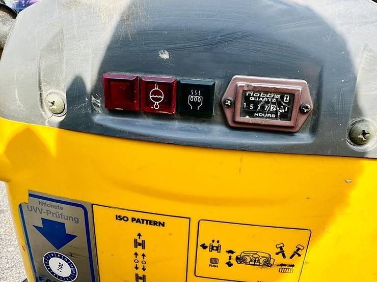 Komatsu PC09-1, (2008), 1500 heures, 0.8T – occasion