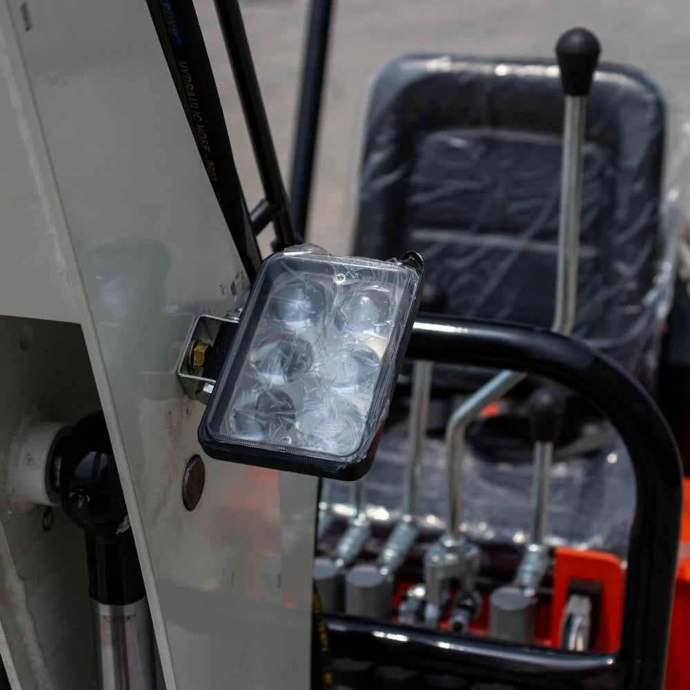 Mini Excavateur HT08 – 800 kg, Moteur KOOP 192F 7 kW, Chenilles Ajustables neuve