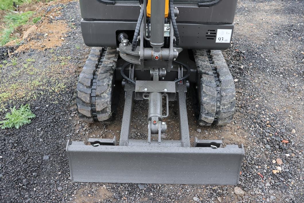 Mini-pelle APS KME20 2000 kg bras pivotant chenilles caoutchouc moteur diesel 20 CV Stage V neuve