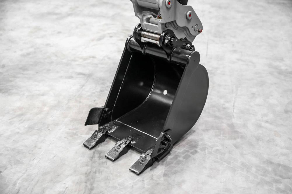 Mini-pelle Bobmaster Ultimate neuve – 2680 kg, diesel Yanmar, bras articulé neuve