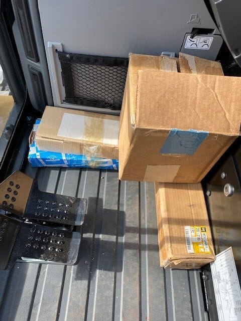 Mini-pelle CATERPILLAR 305E 5300 kg moteur C2.4 Turbo 54 CV Stage V cabine climatisée neuve