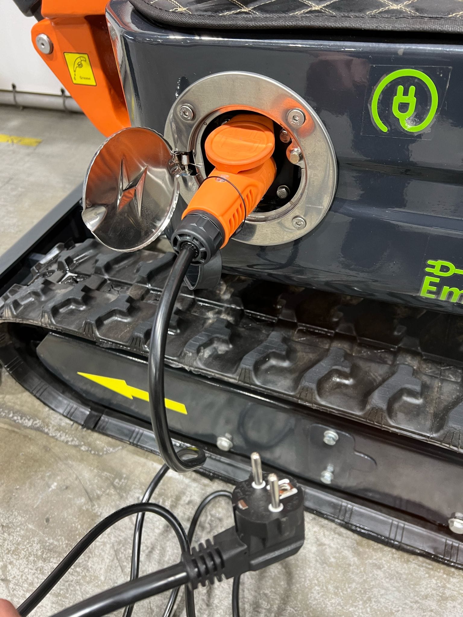 Mini-pelle électrique TD10 E-Excavator 1000 kg batterie lithium-ion neuve