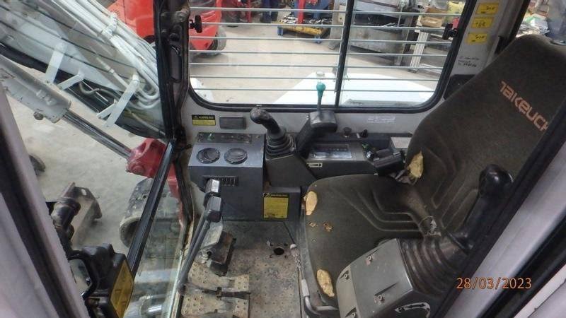 Takeuchi 153 FR, (2008), 5225 heures, 5.6T – occasion