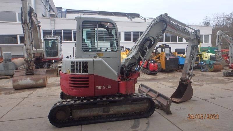 Takeuchi 153 FR, (2008), 5225 heures, 5.6T – occasion
